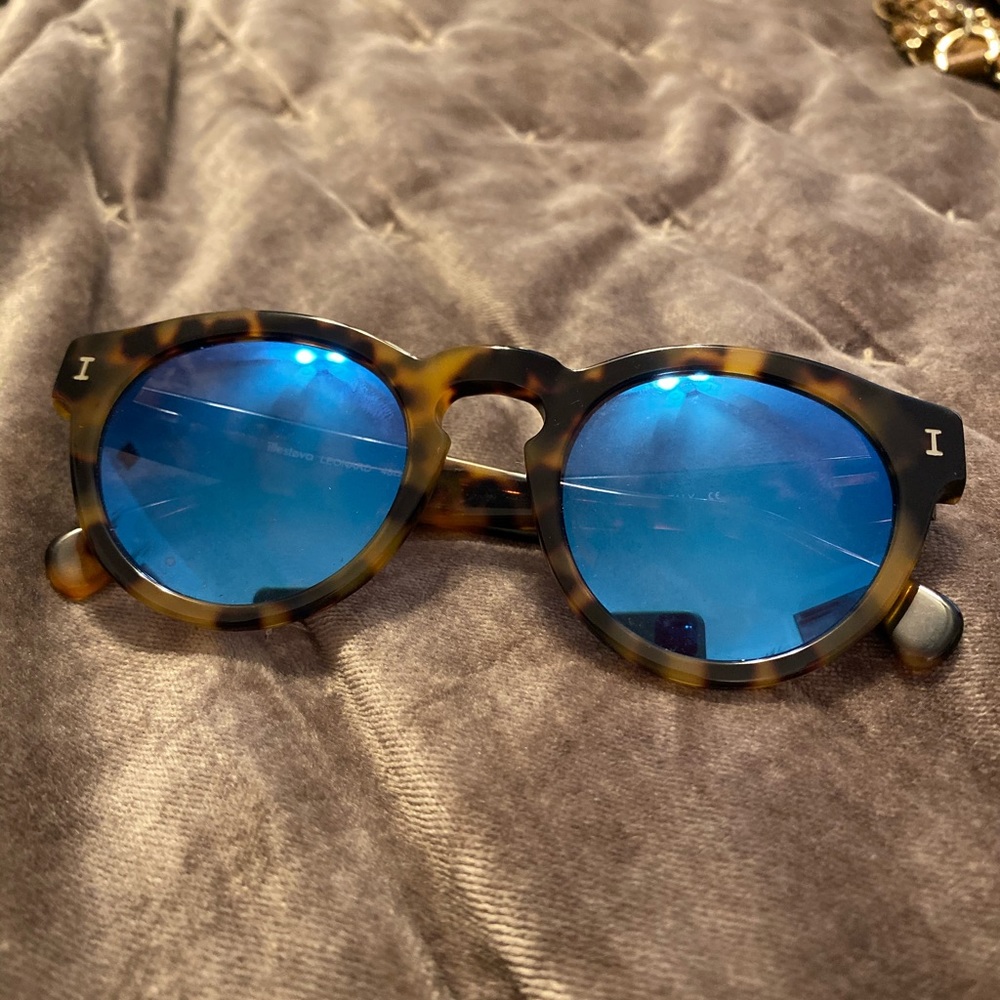 Illesteva Leonard Sunglasses